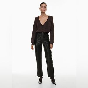 Aritzia Wilfred The Wilfred Melina pants black high waist straight size 4